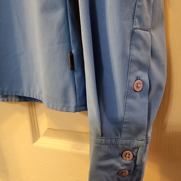 The North Face button down top - women's M - Picture 4 of 14